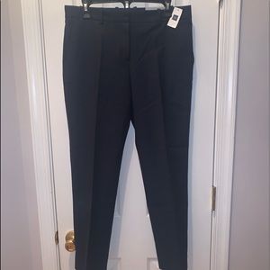 Gap Slacks